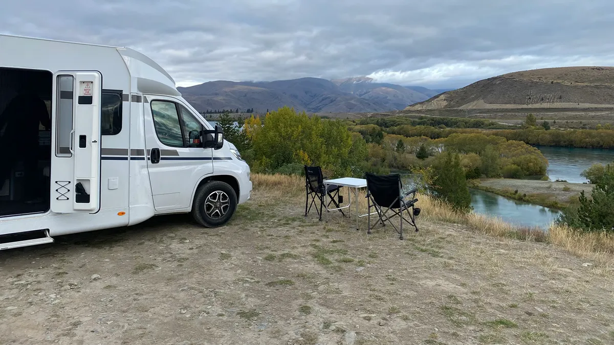 Lake Ruatanihwa Freedom Camp Ground